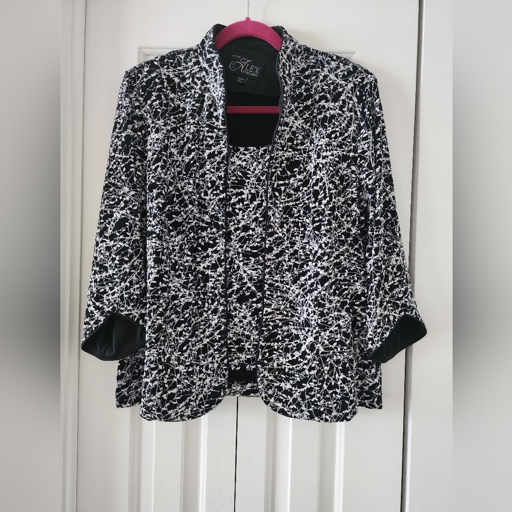Alex Evenings Women's Mandarin Neck Twinset